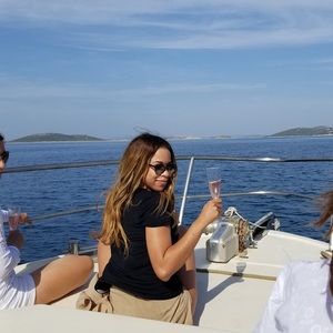 Meet your Posher, Lo